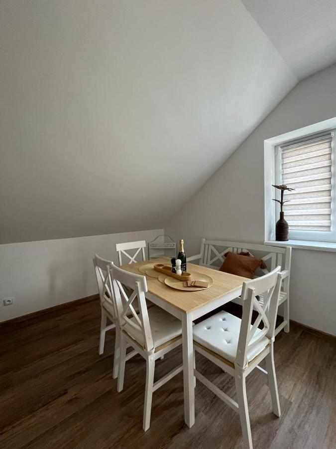 Apartmany Tobias Besiny Exterior foto