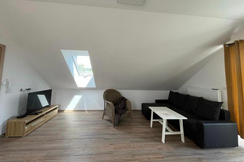 Apartmany Tobias Besiny Exterior foto